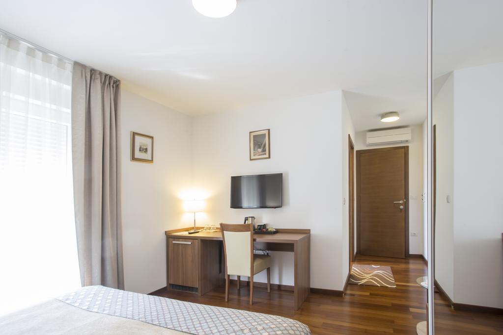 Residence Villa Karda Пореч Экстерьер фото